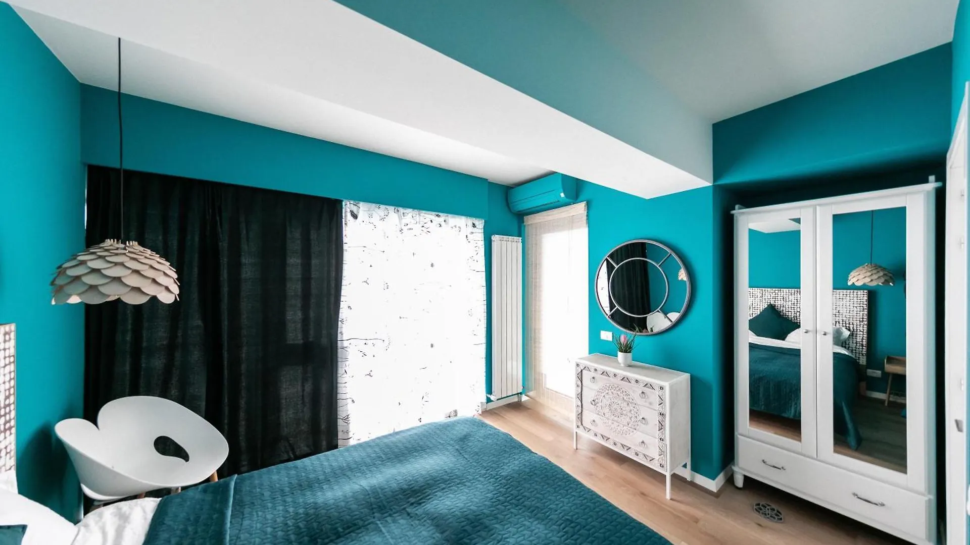 Blue Shadow - Moxa Home - New Building Bucharest 0*,  Romania