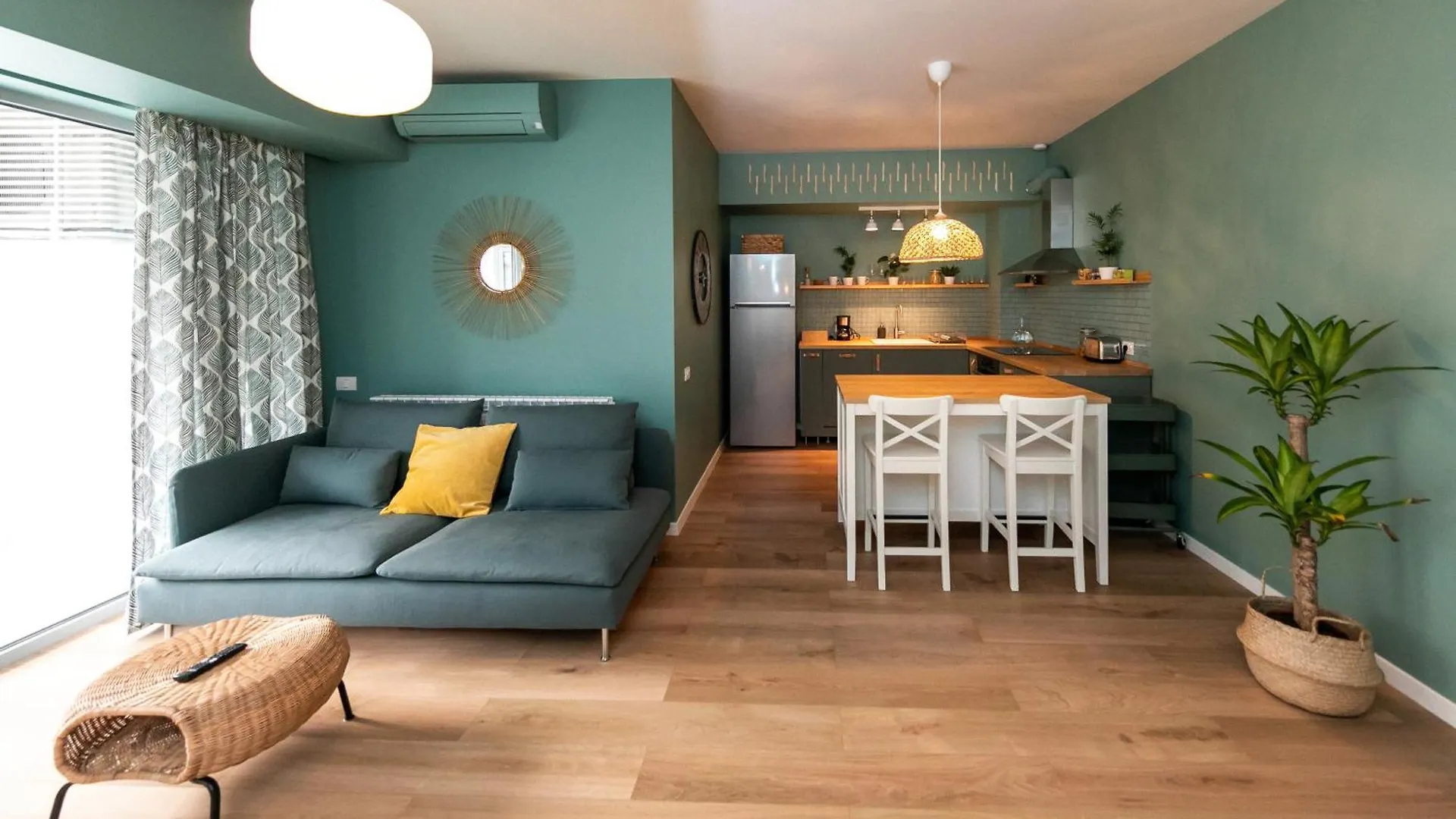 Blue Shadow - Moxa Home - New Building Bucharest